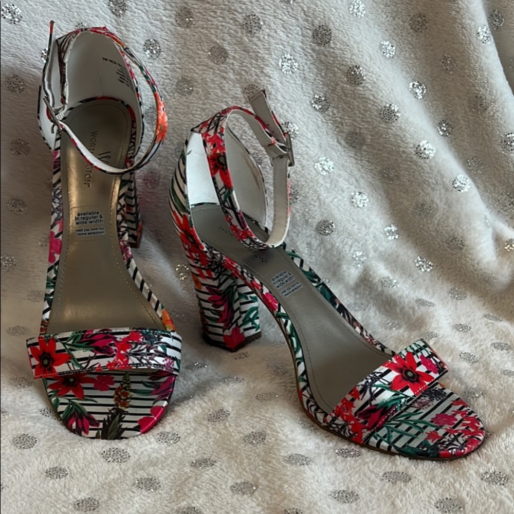 Worthington Floral heels